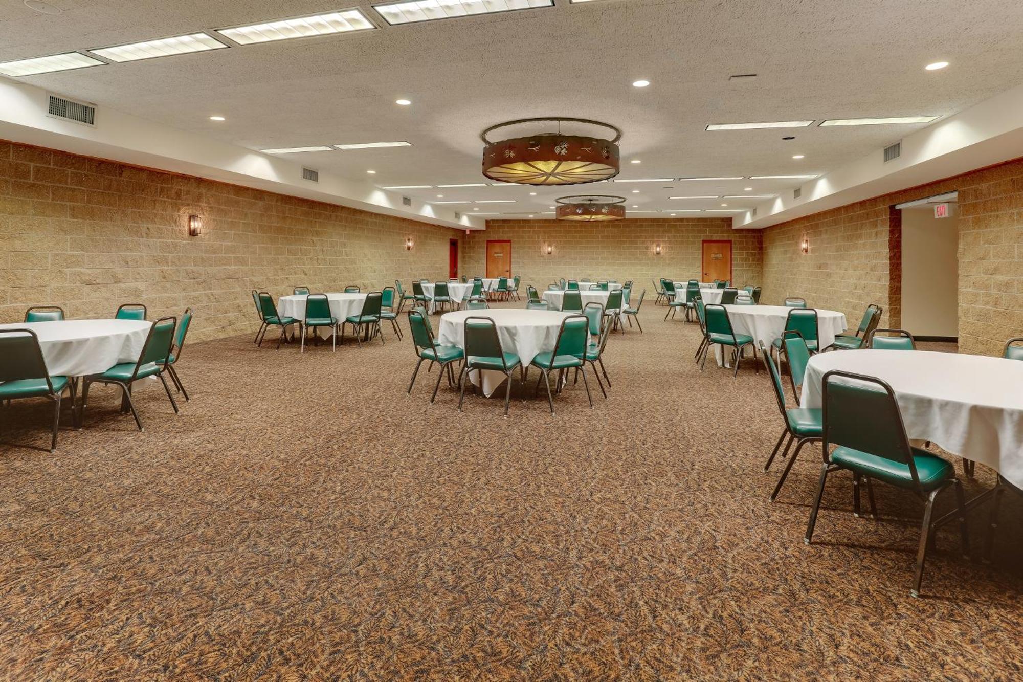 Stoney Creek Inn Куинси Экстерьер фото